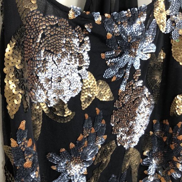 BB Dakota Floral Metallic Sequin Sheer Back Tank - Picture 4 of 8